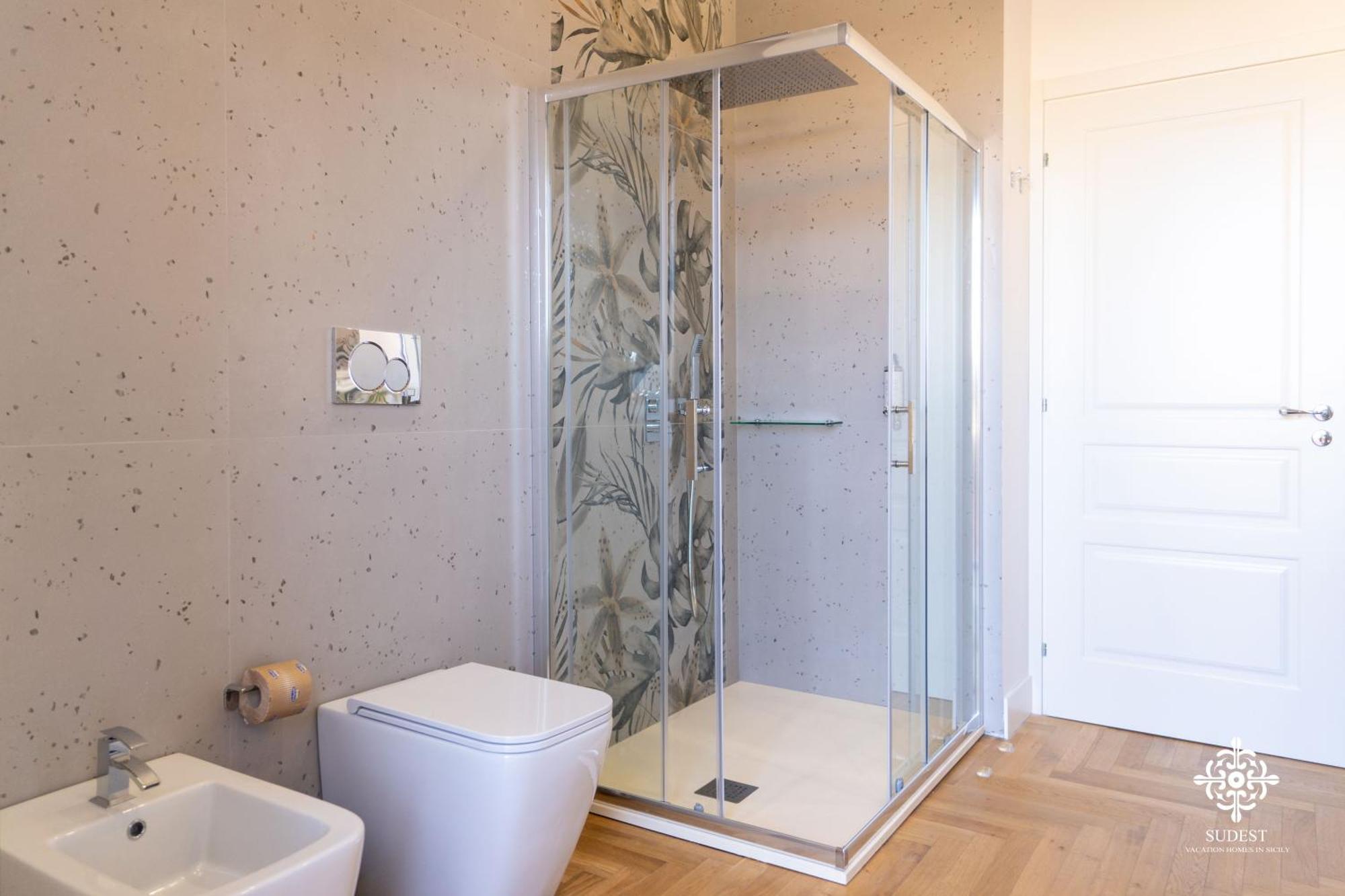 Residenza Dumah - Elegante Dimora In Centro Apartment Сиракуза Екстериор снимка